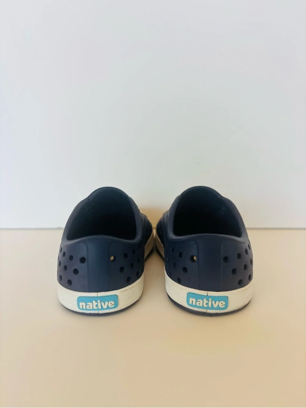 Native Kids Jefferson Water Friendly Slip-On in Regatta Blue/Shell White, size 5